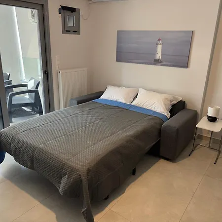 Central Apartment With Private Parking-2